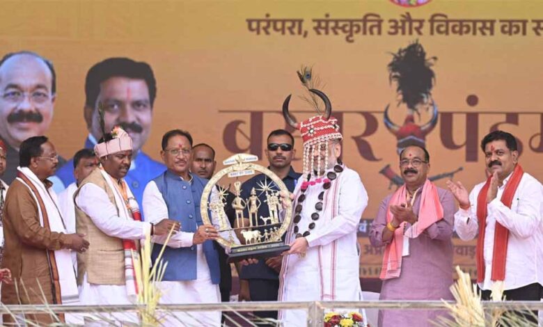 केंद्रीय-गृह-मंत्री-का-ऐलान:-हर-नक्सल-मुक्त-गांव-को-मिलेगी-1-करोड़-रुपए-की-विकास-निधि