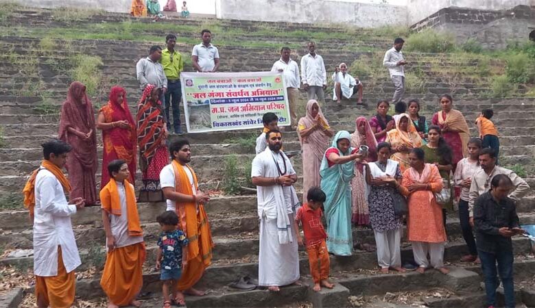 जल-संरक्षण-के-लिए-बढ़-रही-है-जन-सहभागिता,-कुओं-और-तालों-के-पुनर्जीवित-होने-से-बढ़ने-के-साथ-सुरक्षित-रहेगा-भूजल