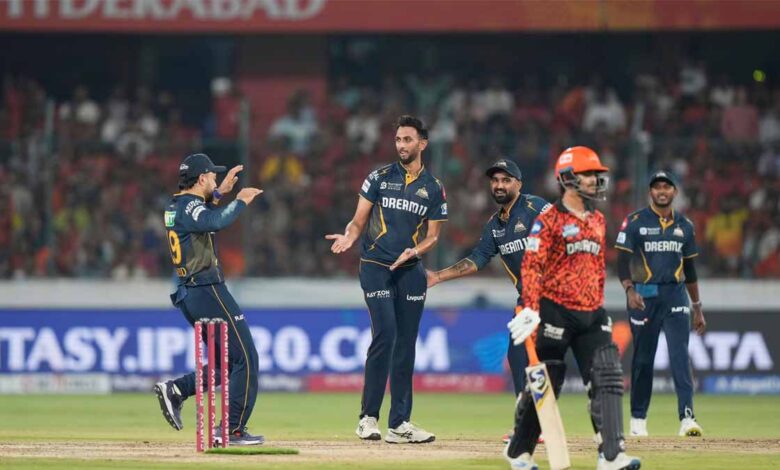 हैदराबाद-के-गिरे-तीन-विकेट,-प्रसिद्ध-ने-ईशान-किशन-को-दिखाई-पवेलियन-की-राह