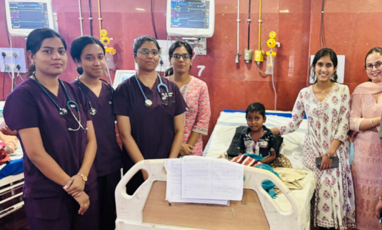 रायपुर-:-उपचार-की-विजयगाथा,-नन्हें-योद्धा-हर्ष-की-प्रेरक-यात्रा,-अम्बेडकर-अस्पताल-में-संघर्ष-से-सफलता-की-प्रेरणादायक-कहानी