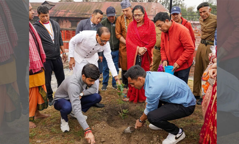 केंद्रीय-मंत्री-शिवराज-सिंह-चौहान-ने-पशुपतिनाथ-मंदिर-में-दर्शन-किए-और-बिम्सटेक-सम्मेलन-में-भाग-लिया