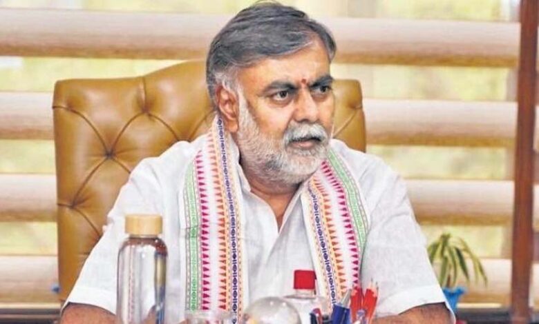 पंचायत-एवं-ग्रामीण-विकास-मंत्री-पटेल-ने-दी-पौधरोपण-के-लिए-तीन-सूत्रीय-योजना