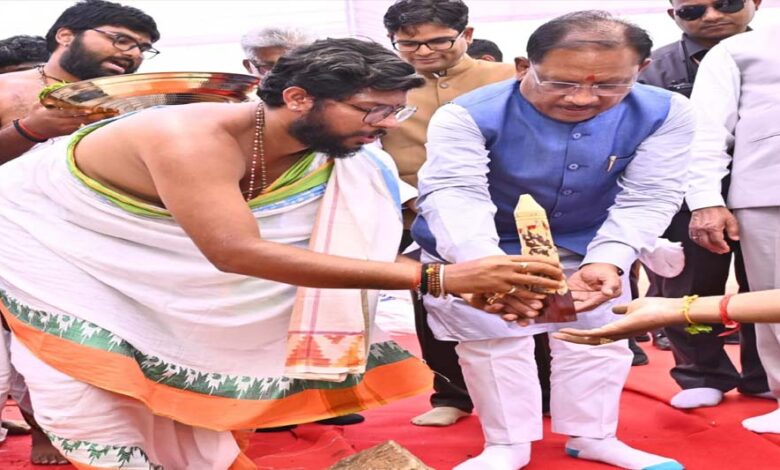 रायपुर-:-मुख्यमंत्री-विष्णुदेव-साय-ने-प्रदेश-के-पहले-सेमीकंडक्टर-यूनिट-का-किया-भूमिपूजन,-छत्तीसगढ़-के-लिए-गर्व-का-क्षण