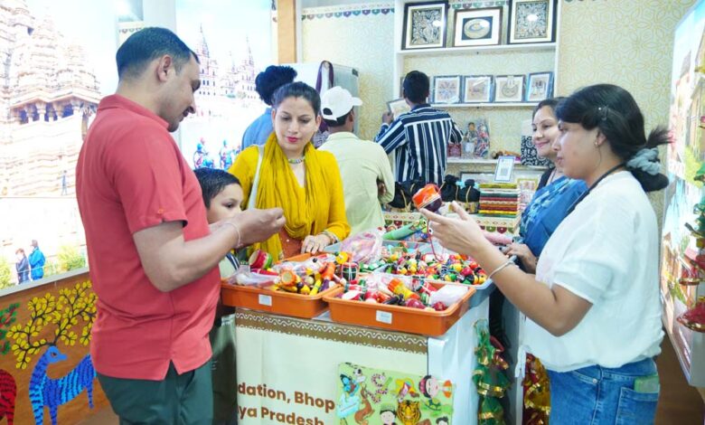 विक्रमोत्सव-2025-में-एमपी-टूरिज्म-का-पवेलियन-बना-आकर्षण-का-केंद्र