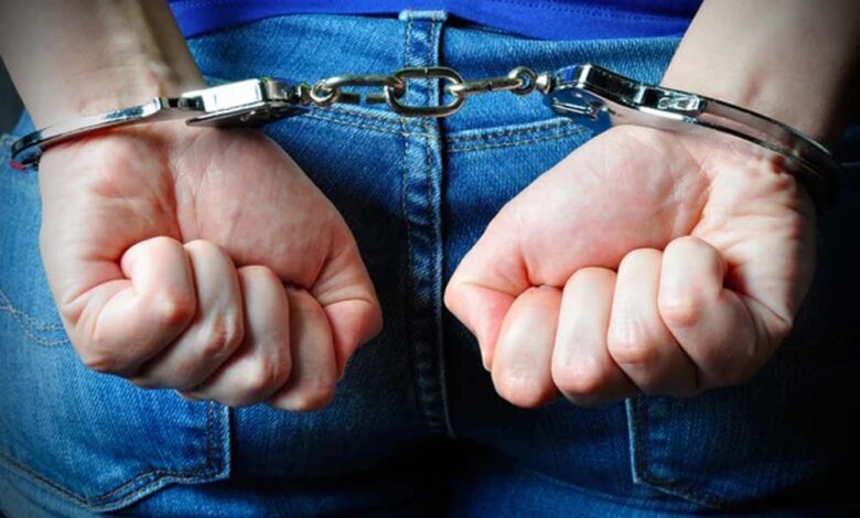 बरगंवा-पुलिस-ने-180-लीटर-डीजल-के-साथ-कार-सहित-तस्कर-को-किया-गिरफ्तार