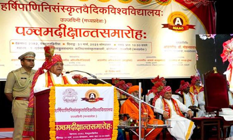 विश्व-के-प्राचीन-ज्ञान-का-बोध-संस्कृत-भाषा-से-ही-संभव-–-राज्यपाल-पटेल
