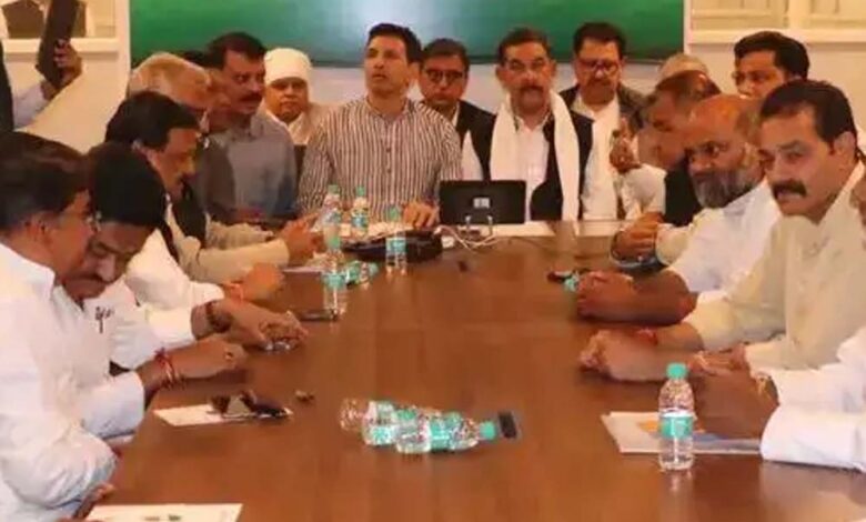 प्रदेश-कांग्रेस-कमेटी-की-कार्यकारिणी-और-राजनीतिक-मामलों-की-बैठक-आयोजित,-संगठन-को-मजबूत-करने-बनी-रणनीति