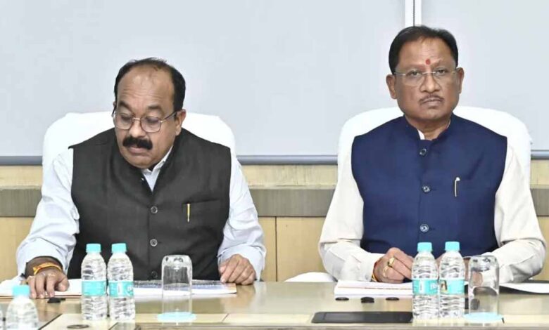तेजी-से-कार्य-करते-हुए-अच्छी-गुणवत्ता-के-साथ-समय-सीमा-में-सड़कों,-पुल-पुलियों-व-भवनों-के-निर्माणकार्य-करें-पूर्ण-:-सीएम-साय
