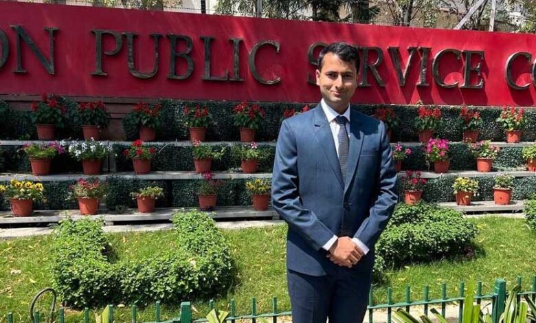 बड़वानी-के-अमर-बघेल-ने-पांचवें-प्रयास-में-पाई-सफलता,-हासिल-की-592वीं-रैंक,धामनोद-के-यतीश-अग्रवाल-की-आई-761वीं-रैंक