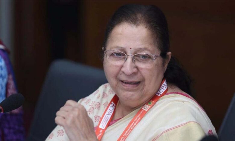 सुमित्रा-महाजन-के-बेटे-को-लग-सकता-था-19-लाख-रुपए-का-चूना,-बैंक-मैनेजर-की-सतर्कता-से-टली-घटना