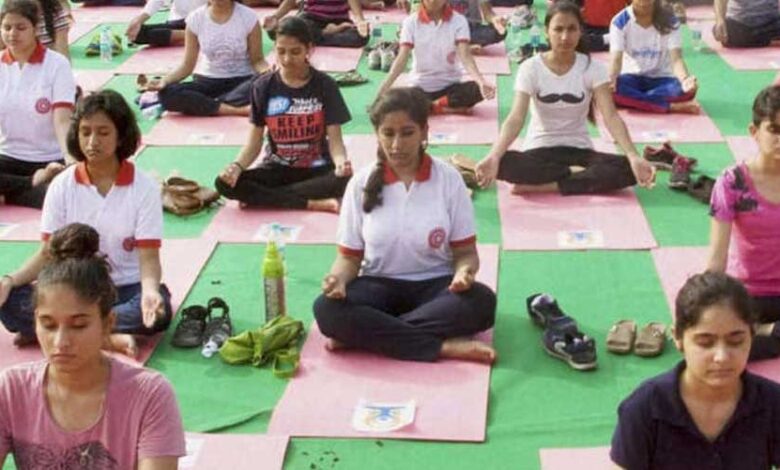 प्रदेश-में-मुख्यमंत्री-जिला-योग-प्रशिक्षण-केन्द्रों-का-संचालन