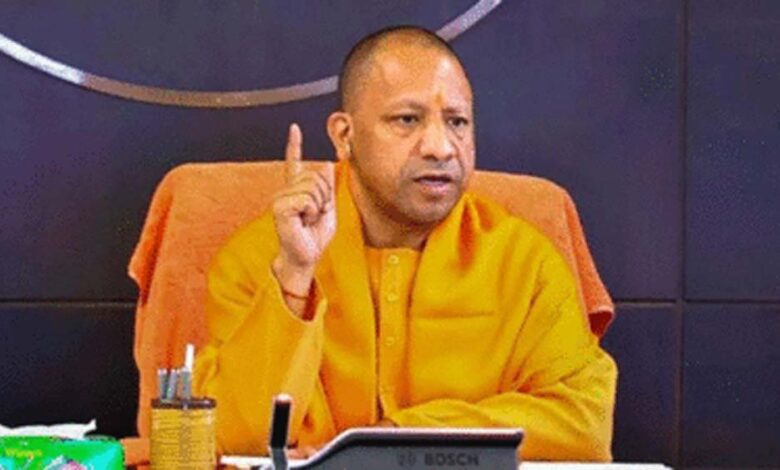 मुख्यमंत्री-योगी-ने-भी-कानपुर-के-लाल-को-अंतिम-विदाई-दी,-कहा-पूरी-शक्ति-से-आतंक-के-विषैले-फनों-को-कुचला-जाएगा