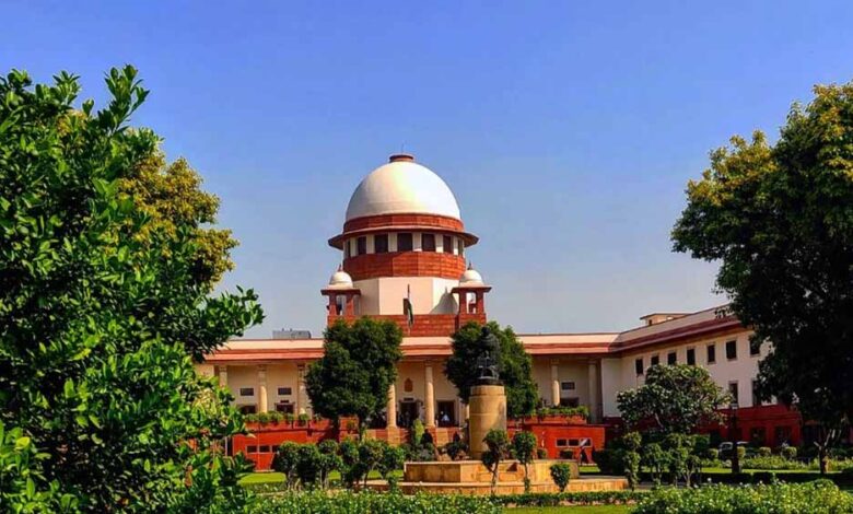 सुप्रीम कोर्ट में केंद्र सरकार का हलफनामा- वक्फ कानून पर नहीं लगा सकते पूरी तरह रोक