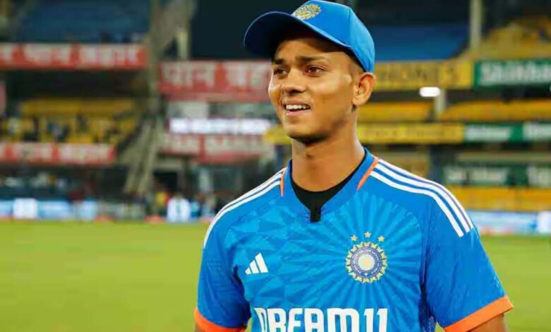 यशस्वी-जायसवाल-ने-घरेलू-क्रिकेट-में-निजी-कारणों-का-हवाला-देते-हुए-मुंबई-टीम-छोड़ने-का-फैसला-लिया-है