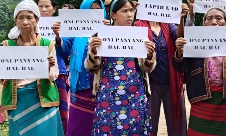 अरुणाचल-प्रदेश-में-सैकड़ों-लोगों-ने-सड़कों-पर-उतरकर-सियांग-नदी-पर-प्रस्तावित-sump-के-खिलाफ-जोरदार-विरोध-प्रदर्शन