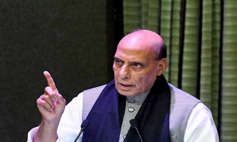 केंद्रीय-रक्षा-मंत्री-ने-पाकिस्तान-को-दो-टूक-संदेश-देते-हुए-कहा-हमारी-सहनशीलता-का-कोई-नाजायज-फायदा-नहीं-उठाए