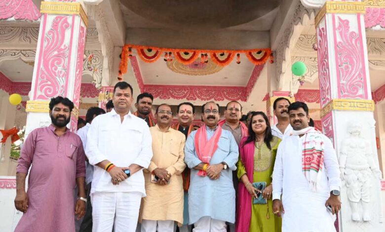 उप-मुख्यमंत्री-अरुण-साव-कर्मा-माता-मंदिर-प्राण-प्रतिष्ठा-एवं-सम्मान-समारोह-में-हुए-शामिल