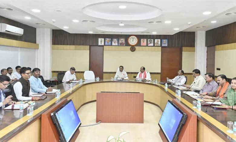 औद्योगिक-विकास-नीति-2024-30-में-बड़े-बदलाव:-युवाओं,-किसानों,-उद्यमियों-और-निवेशकों-को-मिलेगा-सीधा-लाभ