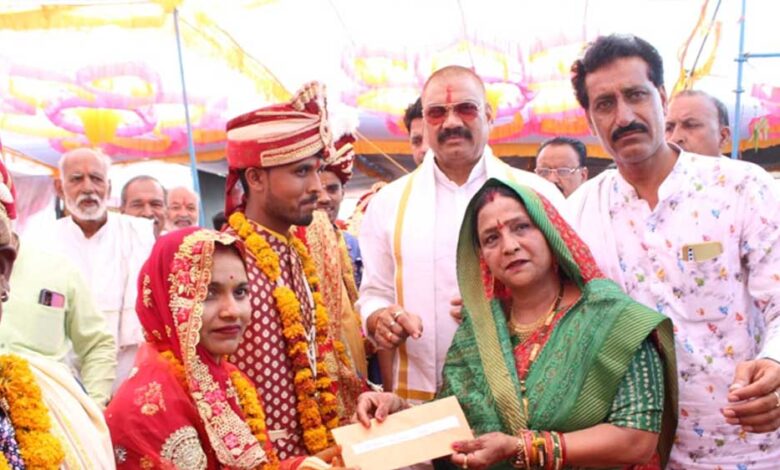 एक-बेटी-का-कन्यादान-यज्ञ-के-समान-होता-है,-जैसीनगर-में-तो-महायज्ञ-हो-गया-है-:-खाद्य-मंत्री-राजपूत
