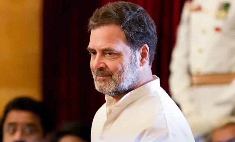 राहुल-गांधी-के-बिहार-दौरे-को-लेकर-हाई-वोल्टेज-ड्रामा-देखने-को-मिला,-काफिला-को-रोकने-पर-भड़की-कांग्रेस
