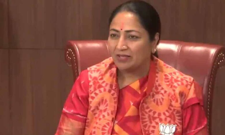 दिल्ली में नए आयुष्मान आरोग्य मंदिर बनाने की घोषणा के बाद इन लोगों को मिलेगी नौकरी में प्राथमिकता: रेखा गुप्ता