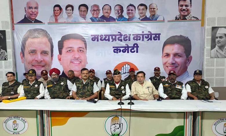 कांग्रेस सैनिक प्रकोष्ठ ने मंत्री शाह और जगदीश देवड़ा के बयानों को लेकर की प्रेस कॉन्फ्रेंस