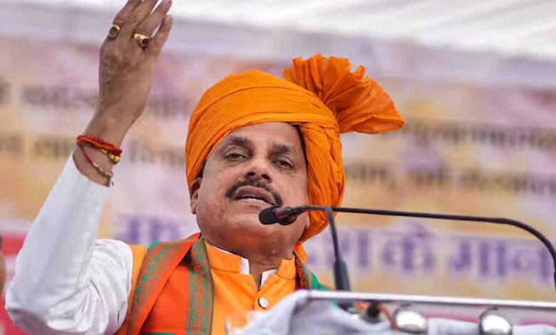 BJP अगले महीने से स्पीकिंग कोर्स करेगी शुरु, मंत्रियों, सांसदों और विधायकों की विवादित बयानबाजी पर लगेगी रोक