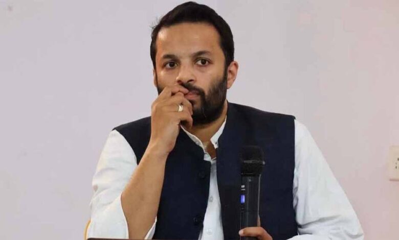 अशोका-यूनवर्सिटी-के-प्रोफेसर-अली-खान-महमूदाबाद-को-किया-गिरफ्तार,-कर्नल-सोफिया-पर-उठाए-थे-सवाल